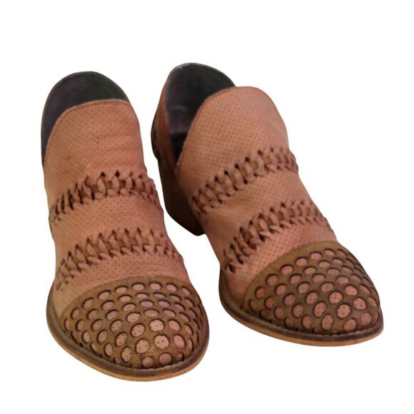 Rebels PERFORATED BROWN REAL LEATHER ROUND TOE LOW HEEL SLIP ON LOAFER SHOES 8M - Picture 2 of 10
